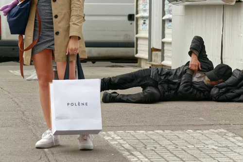 3 mètres et un abîme les séparent