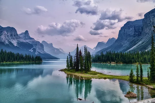 Spirit Island - Maligne Lake - unfortunately smoke again :-(