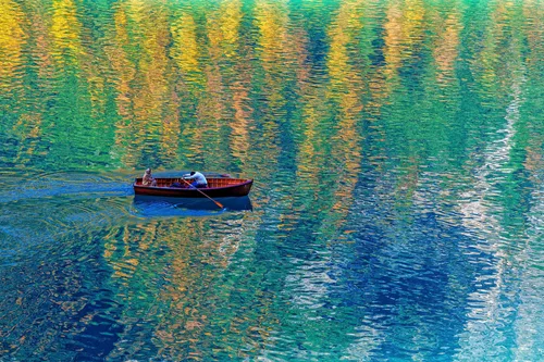 Sunday Challenge: Farben des Herbstes – Pragser Wildsee