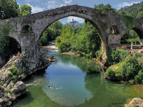 CANGAS DE ONIS (ASTURIAS)
