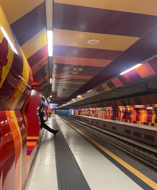 art metro line 1, Naples: Centro Direzionale